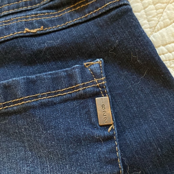 Capris - Picture 5 of 5